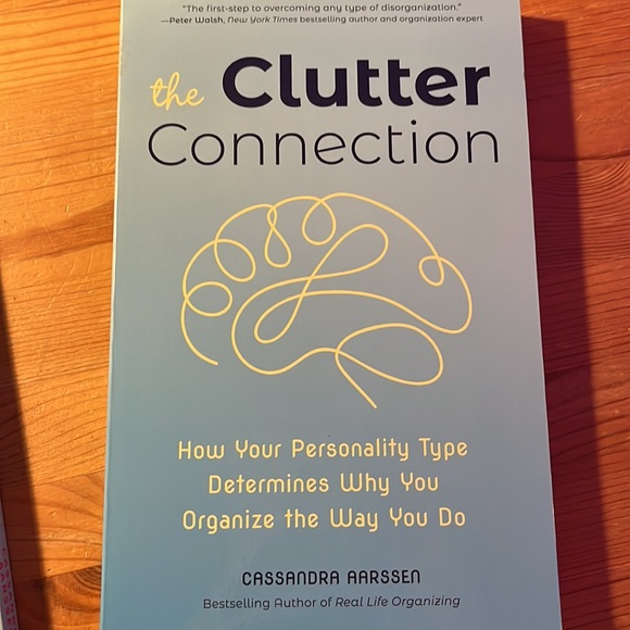 Books by Cassandra Arsenal aka Clutterbug - Picture 4 of 5